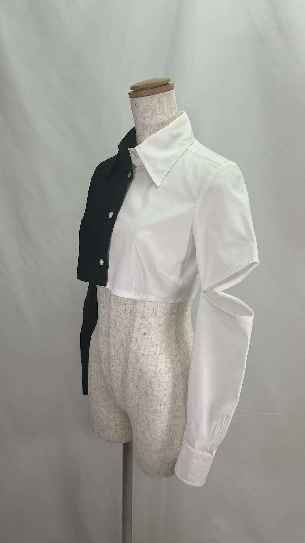Remake Two-Tone Arm Slit Short Length Shirt